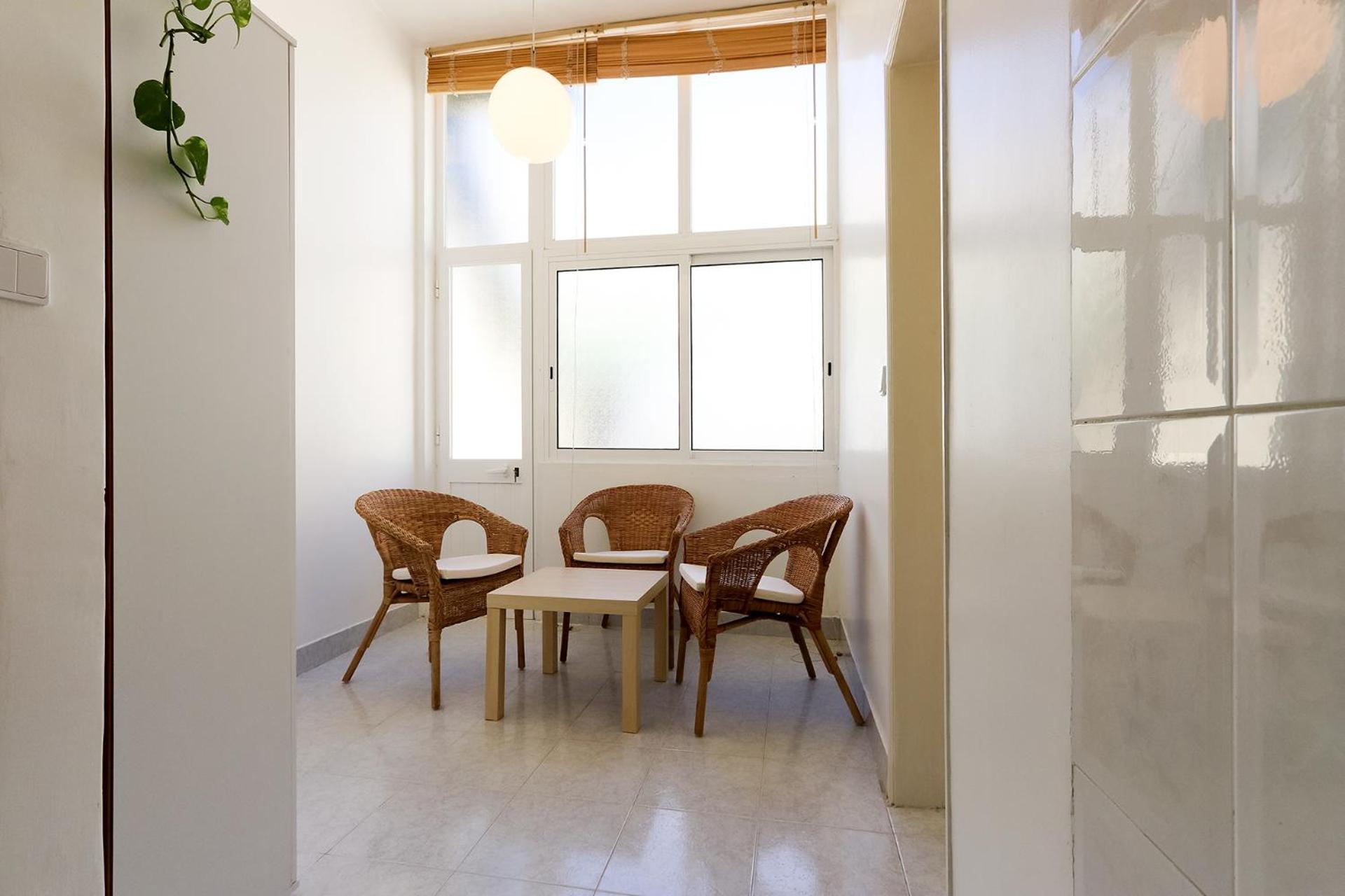 Cozy And Sunny Apartment - Anjos, ลิสบอน ภายนอก รูปภาพ