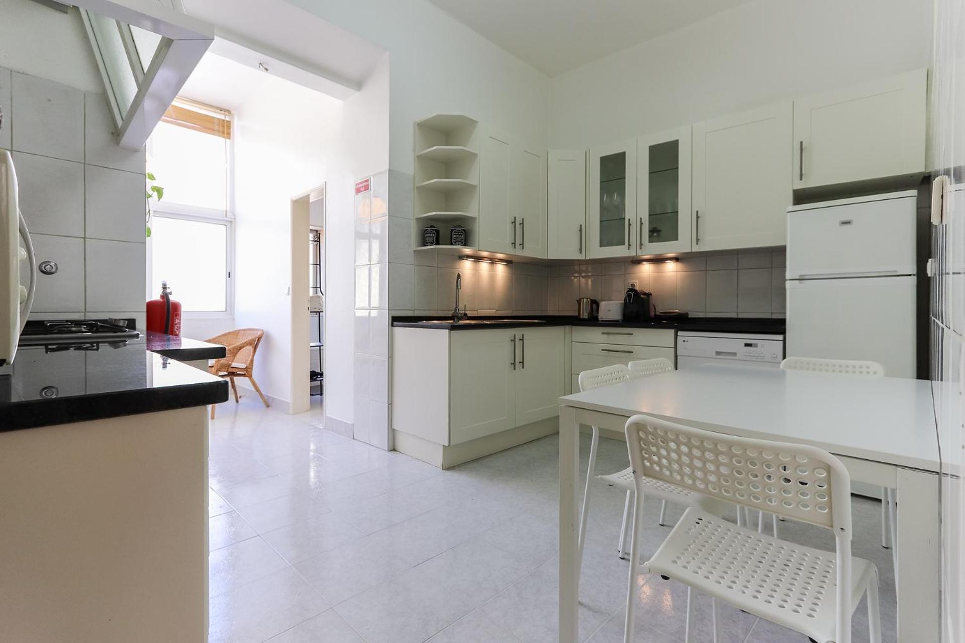 Cozy And Sunny Apartment - Anjos, ลิสบอน ภายนอก รูปภาพ