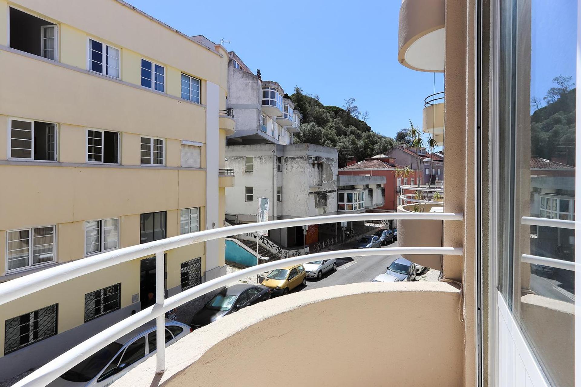 Cozy And Sunny Apartment - Anjos, ลิสบอน ภายนอก รูปภาพ